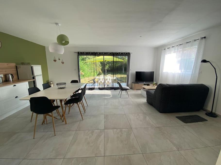 Villa Au Moryllon Lompnas Exterior foto